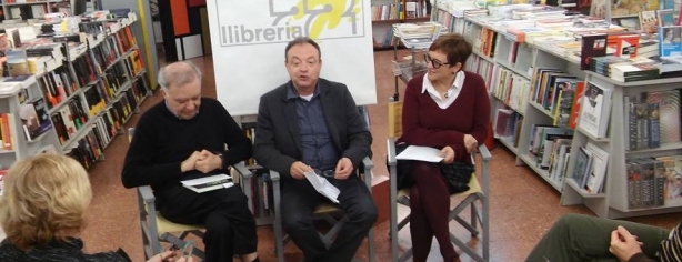 J. Pla, C. Fages i M. M. Cuartiella a la presentació a Girona